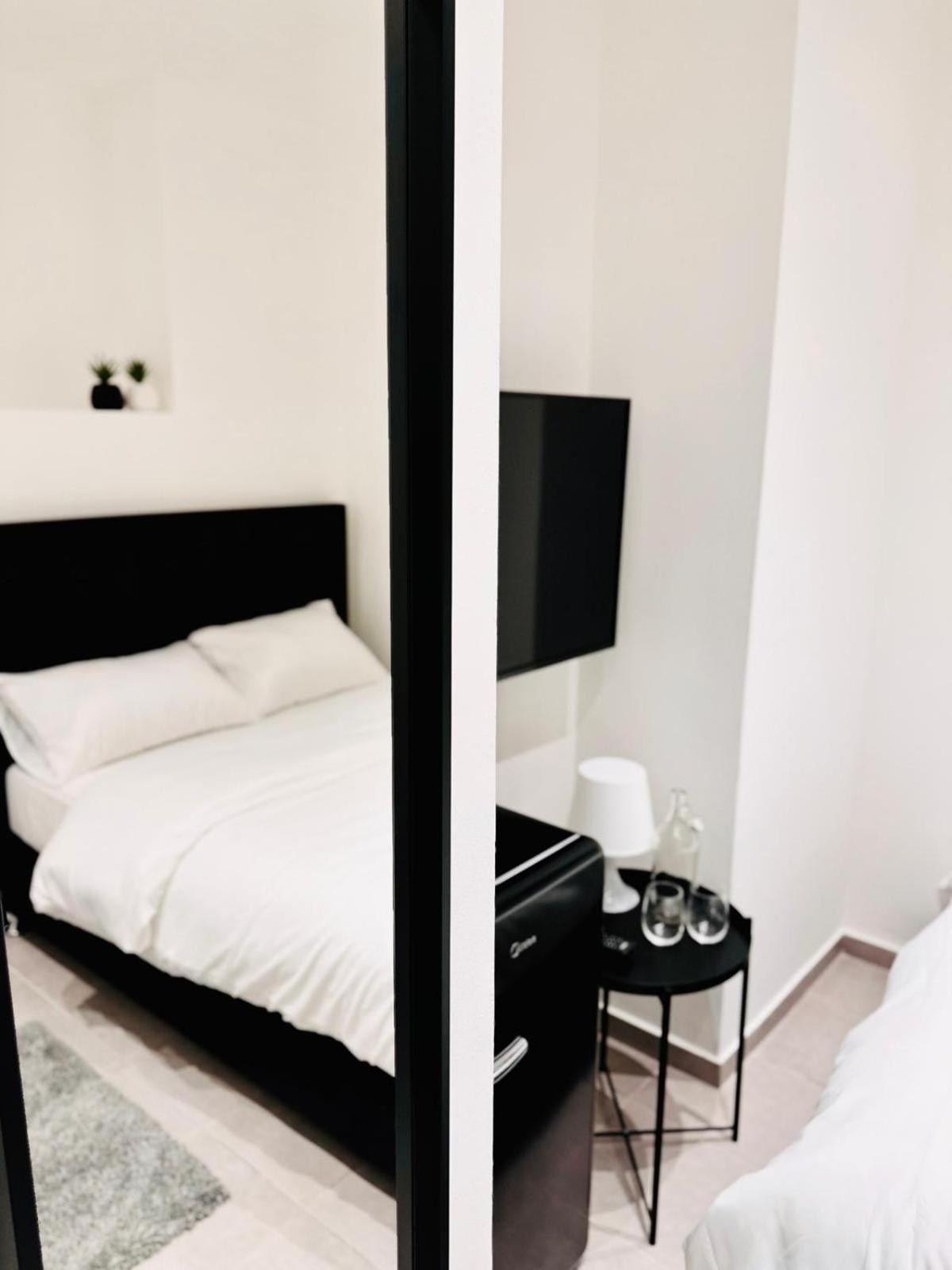 Underground Hotell Tel Aviv Eksteriør bilde